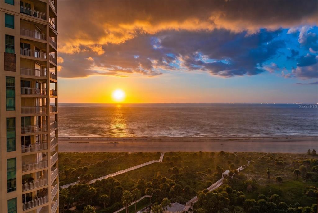 1170 GULF BOULEVARD UNIT 1605