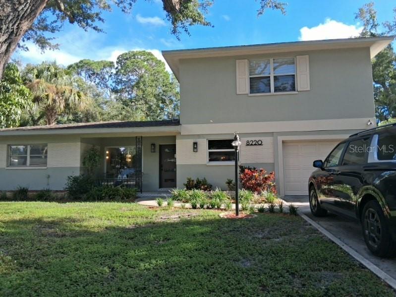 8220 YARDLEY AVENUE N, ST PETERSBURG, FL — photo 3 of 61