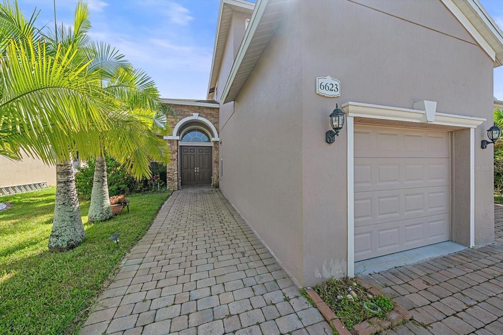 6623 38TH LANE E, SARASOTA, FL — photo 3 of 30