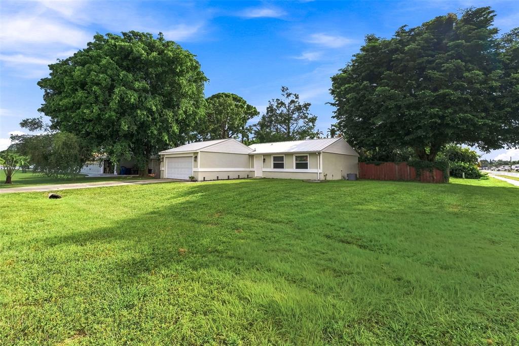 17368 LEBANON ROAD, FORT MYERS, FL — photo 4 of 28