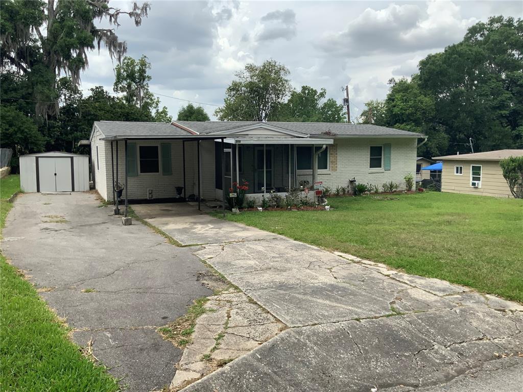 208 NE 37TH TERRACE