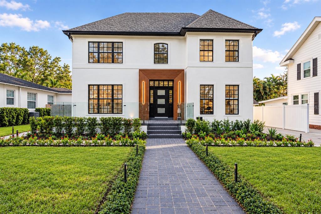 2802 W MORRISON AVENUE, TAMPA, FL — photo 2 of 30