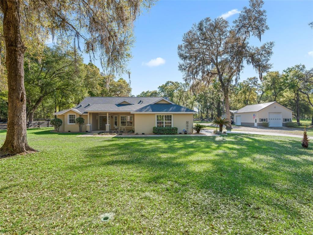 33 NEEDLES DR