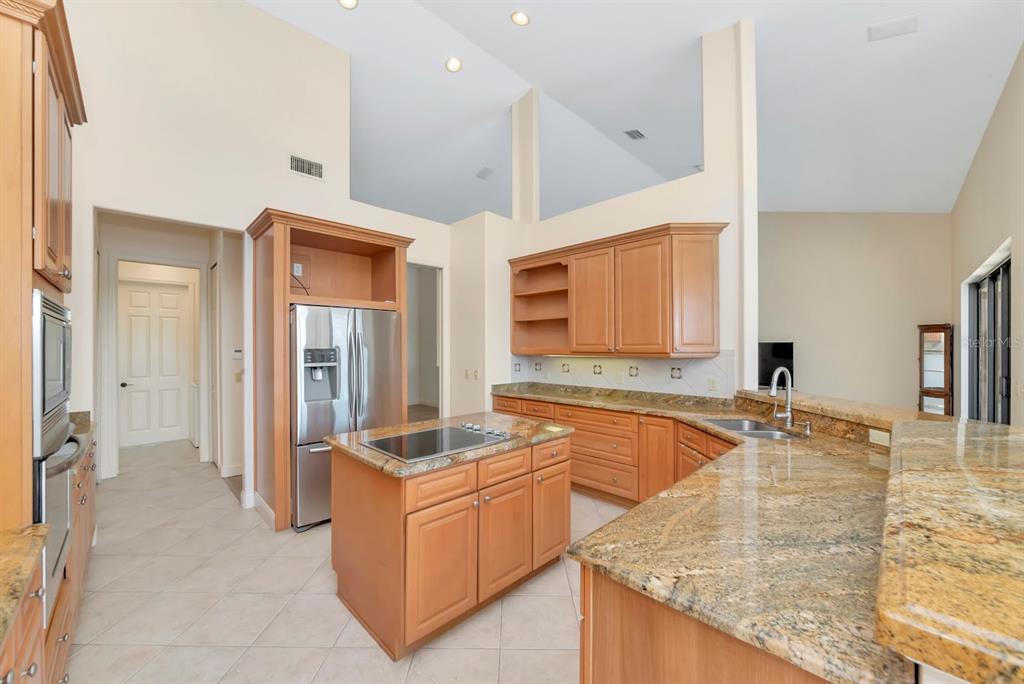 2012 ISLAND ESTATES DRIVE, PARRISH, FL — photo 5 of 29