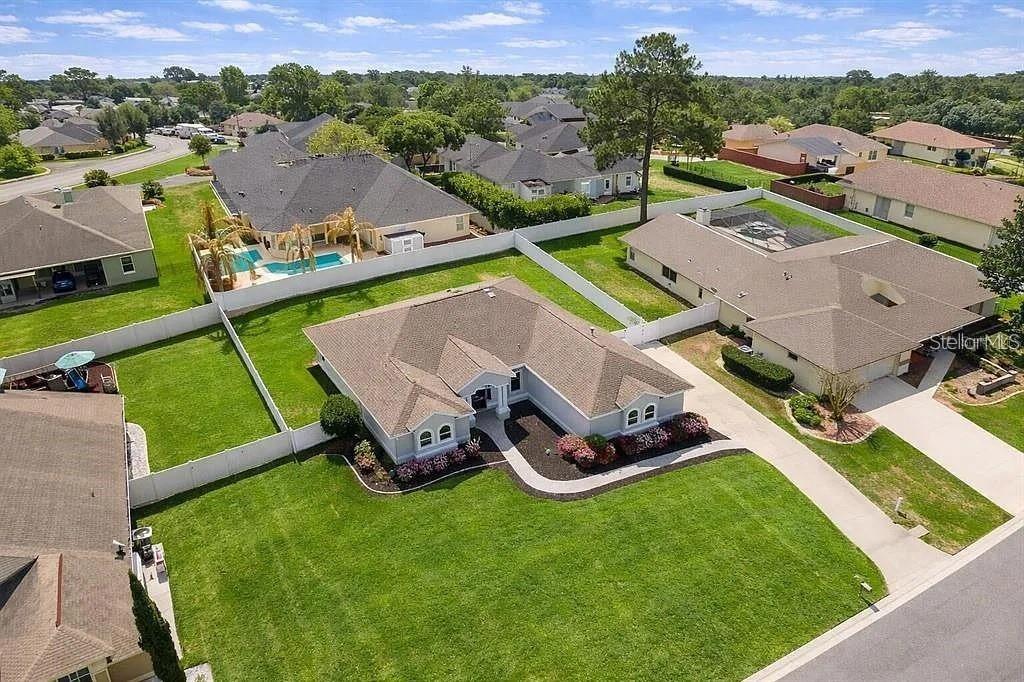 1088 SW 32ND LANE