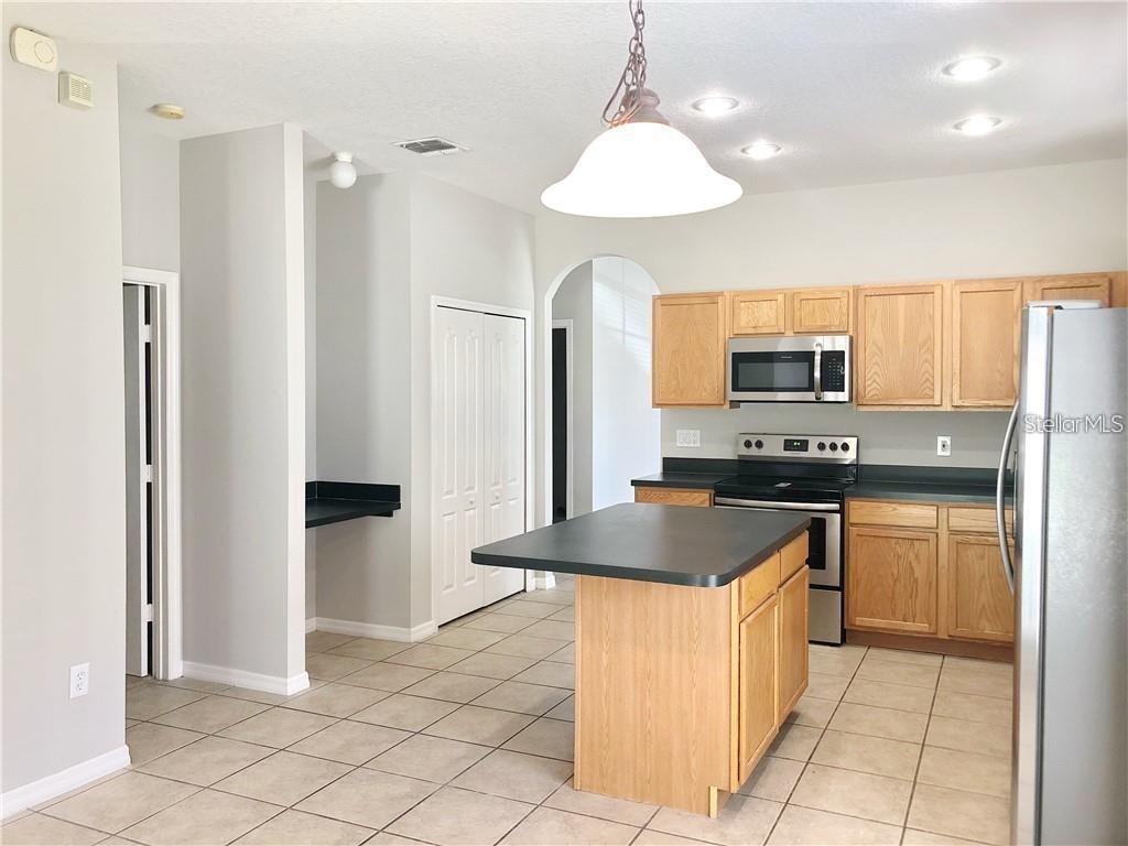 112 BELGAIN WAY, SANFORD, FL — photo 3 of 10