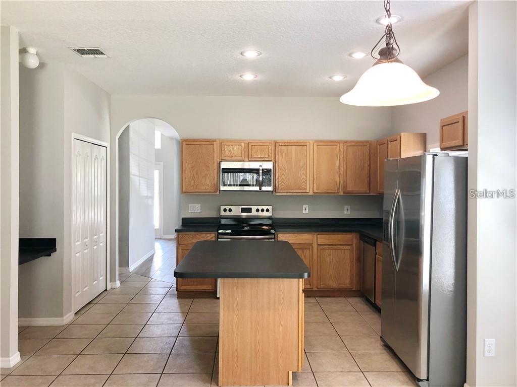 112 BELGAIN WAY, SANFORD, FL — photo 4 of 10