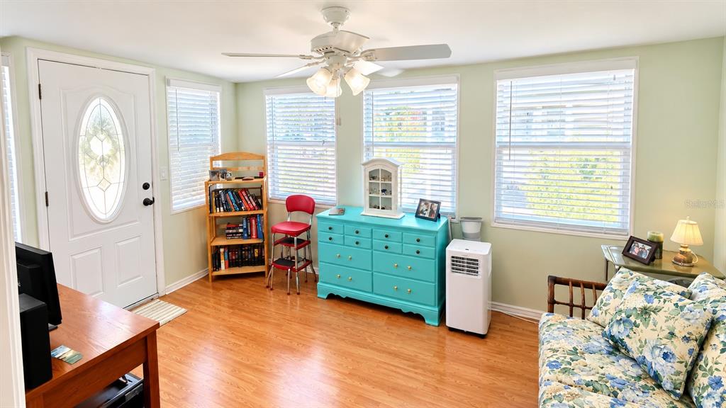 3517 TIKI DRIVE, HOLIDAY, FL — photo 4 of 13