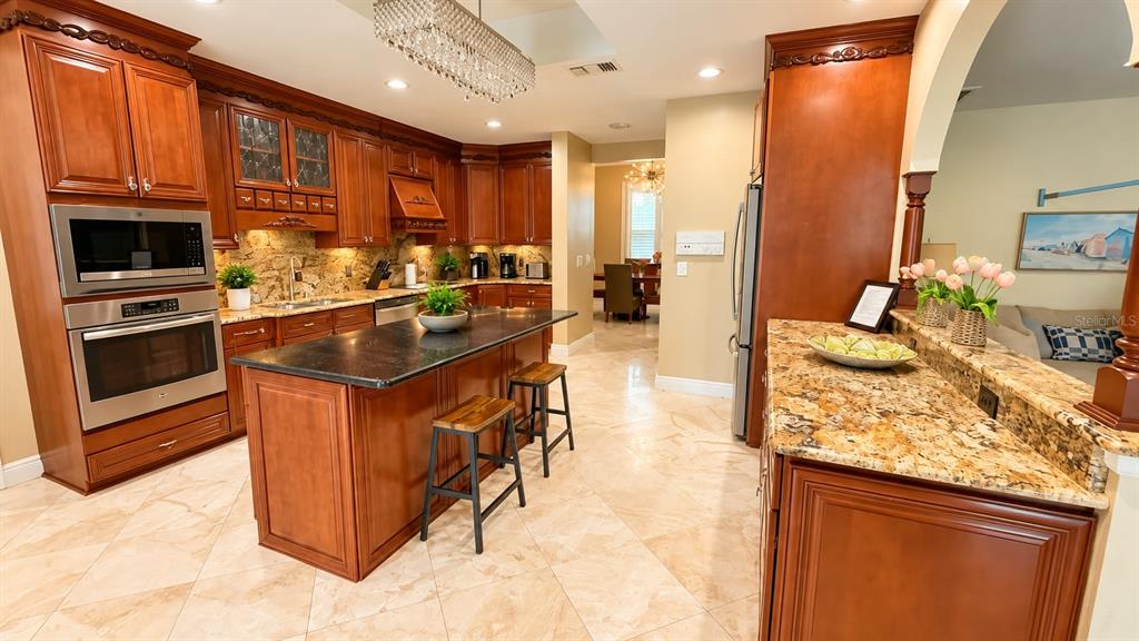 14360 MCGREGOR BOULEVARD, FORT MYERS, FL — photo 3 of 30