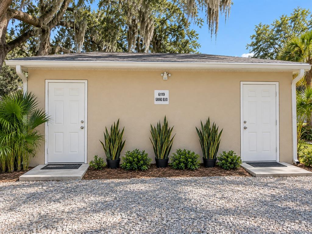 6119 GRAND BOULEVARD, NEW PORT RICHEY, FL — photo 2 of 2