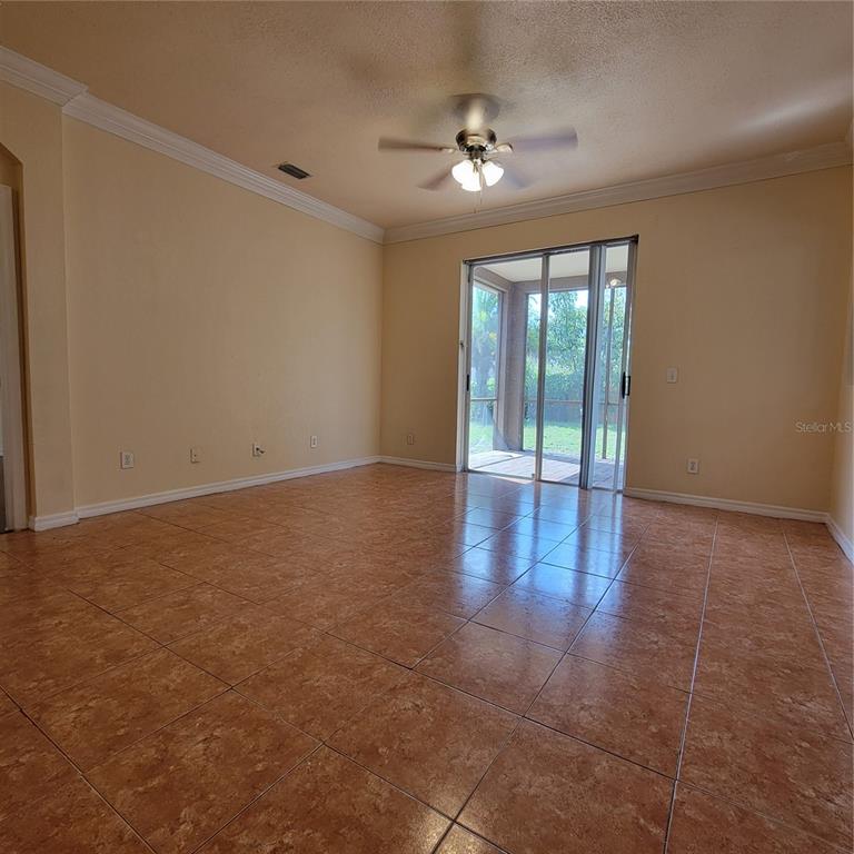 10419 GOLDENBROOK WAY, TAMPA, FL — photo 2 of 8