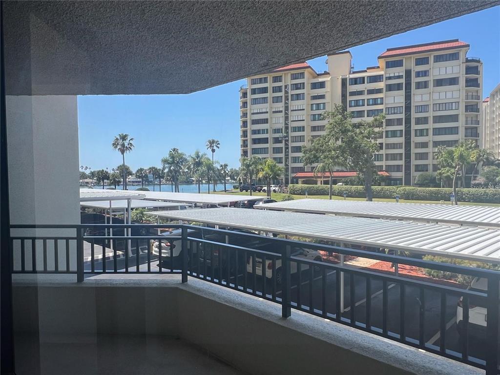 690 ISLAND WAY UNIT 208