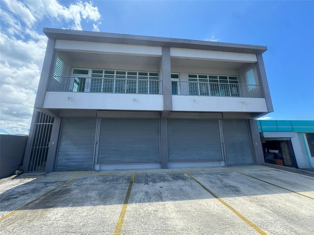 . MARINA UNIT D-25