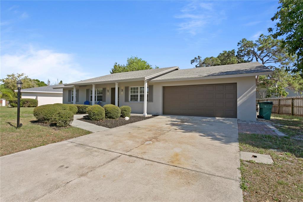 1694 JOYCE STREET, SARASOTA, FL — photo 2 of 30
