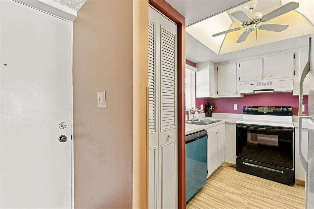 2400 WINDING CREEK BOULEVARD UNIT 3-202, CLEARWATER, FL — photo 5 of 45