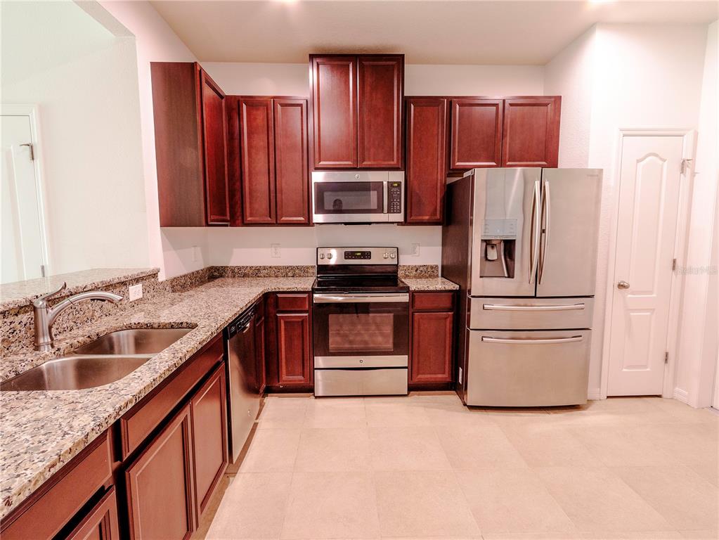 5179 BAY ISLE CIRCLE, CLEARWATER, FL — photo 4 of 22