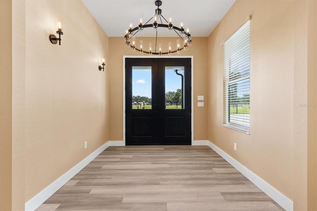 2540 NE 77TH ROAD, WILDWOOD, FL — photo 2 of 30