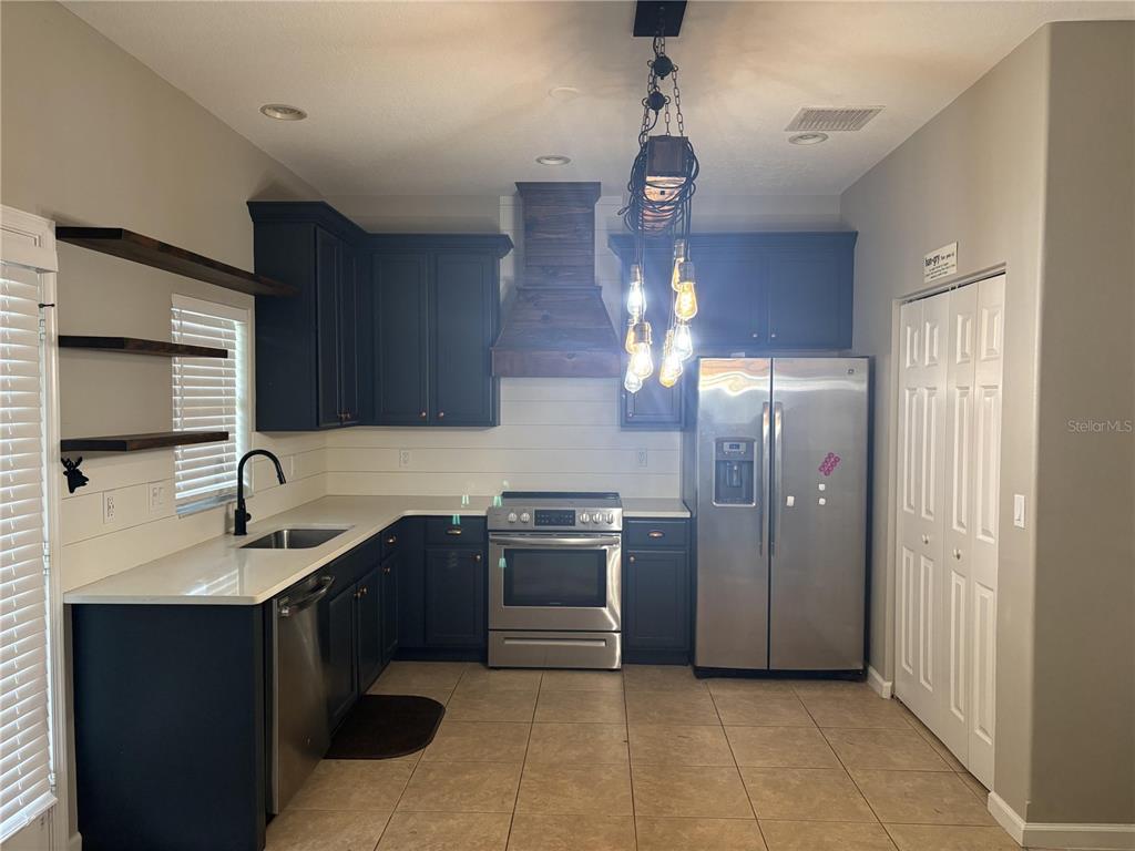 1905 77TH DRIVE, VERO BEACH, FL — photo 4 of 24