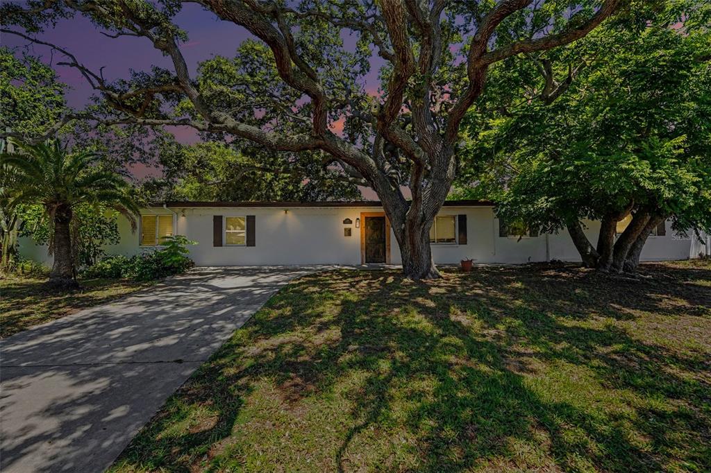 217 GARDEN CIRCLE