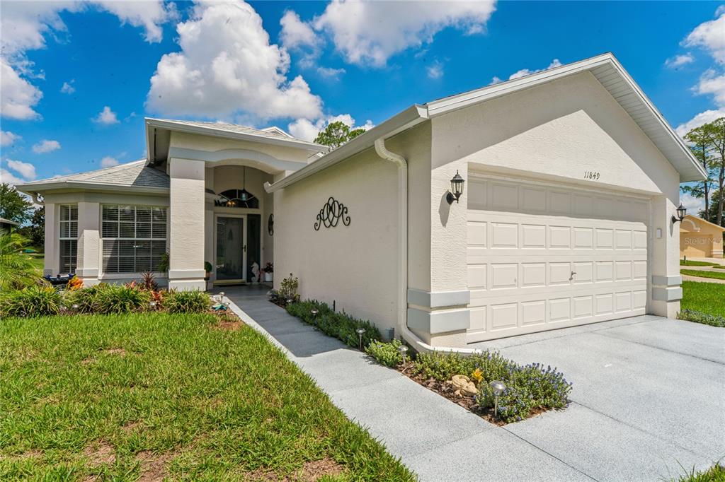 11849 ARANDA COURT, HUDSON, FL — photo 3 of 30