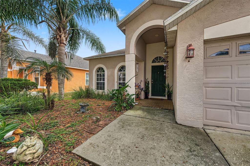 10330 GOLDENBROOK WAY, TAMPA, FL — photo 3 of 30