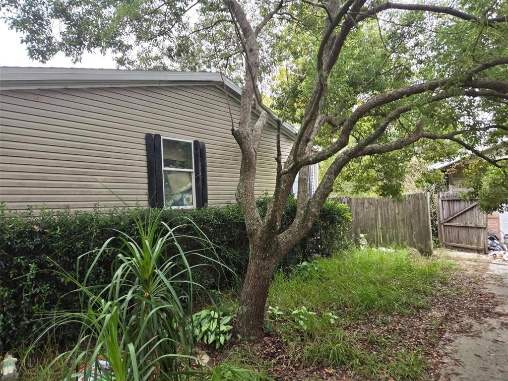 6535 N EWOK POINT, DUNNELLON, FL — photo 2 of 17