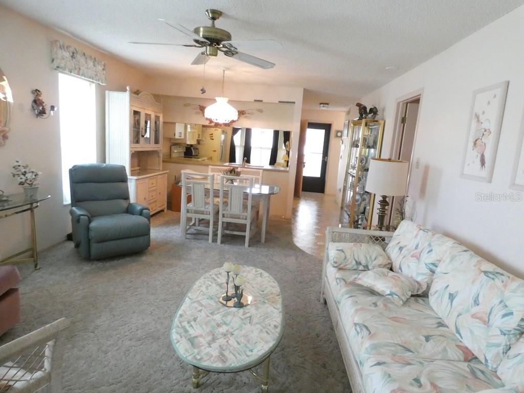 945 MADRID DRIVE, PALM HARBOR, FL — photo 5 of 31