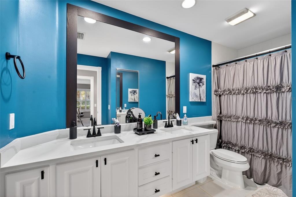 7526 QUINTO DR, SARASOTA, FL — photo 4 of 30