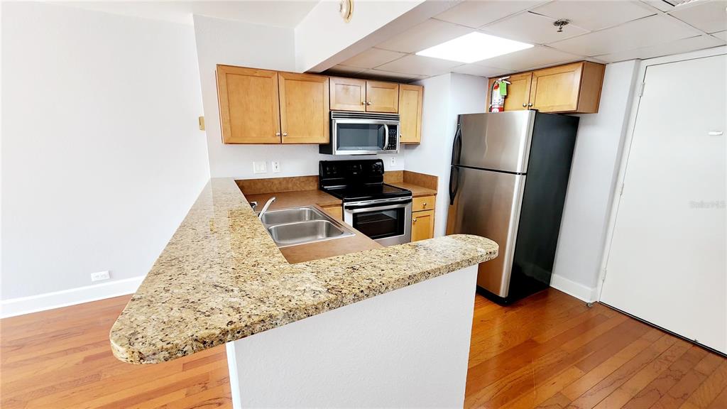 151 E WASHINGTON STREET UNIT 327, ORLANDO, FL — photo 3 of 21