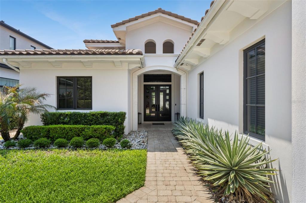 10228 KENSINGTON SHORE DRIVE
