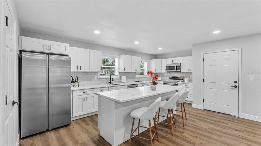 211 W VALENCIA STREET, LAKELAND, FL — photo 5 of 30