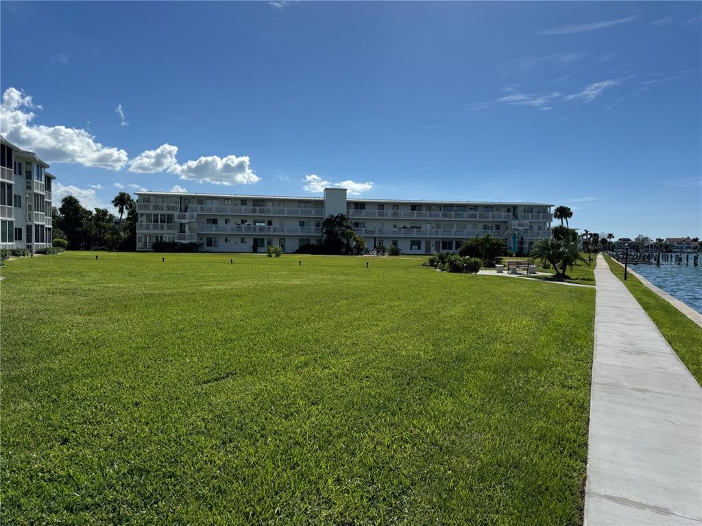 767 JOHN RINGLING BOULEVARD UNIT 2