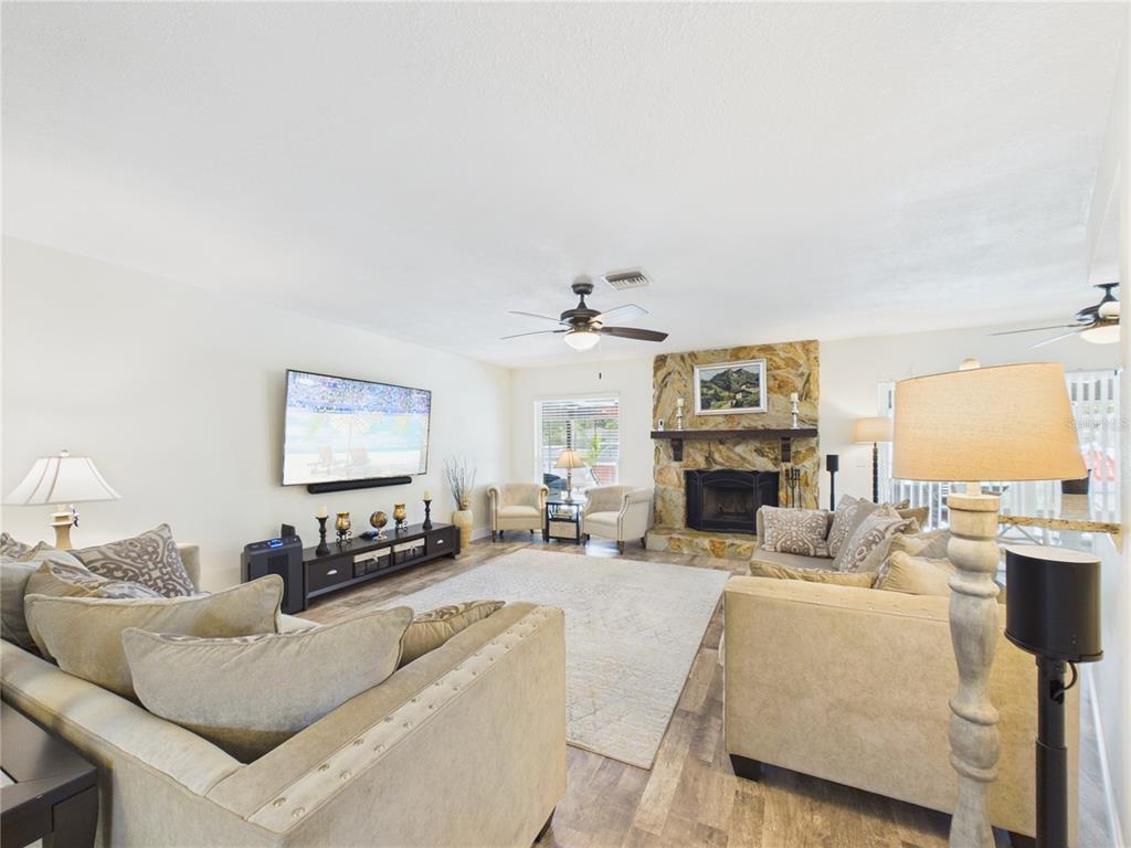 16004 EAGLE RIVER WAY, TAMPA, FL — photo 5 of 30