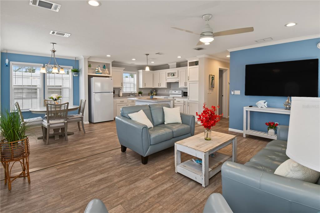 919 50TH AVENUE W, BRADENTON, FL — photo 5 of 30