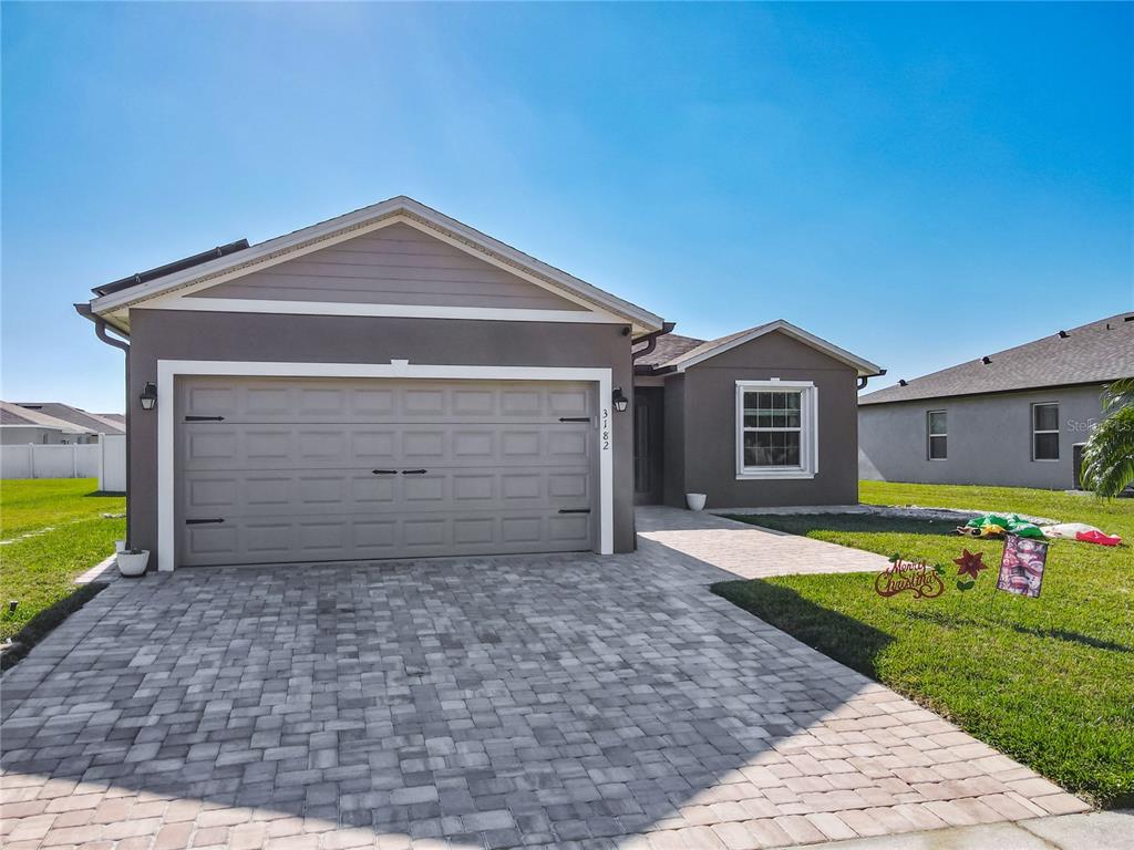 3182 QUEEN ALEXANDRIA DRIVE