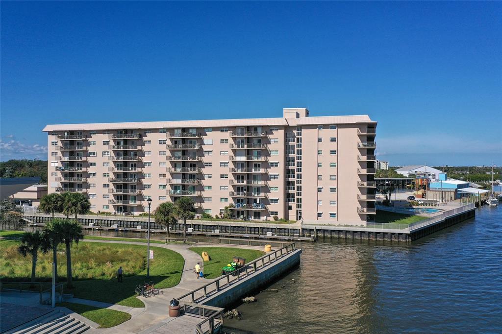101 N RIVERSIDE DRIVE UNIT 6050