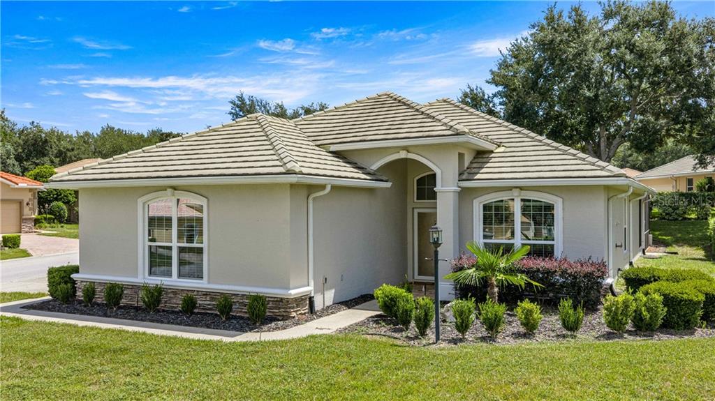 984 W Skyview Crossing DRIVE