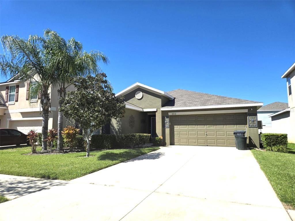 1512 CLIMBING DAYFLOWER DRIVE