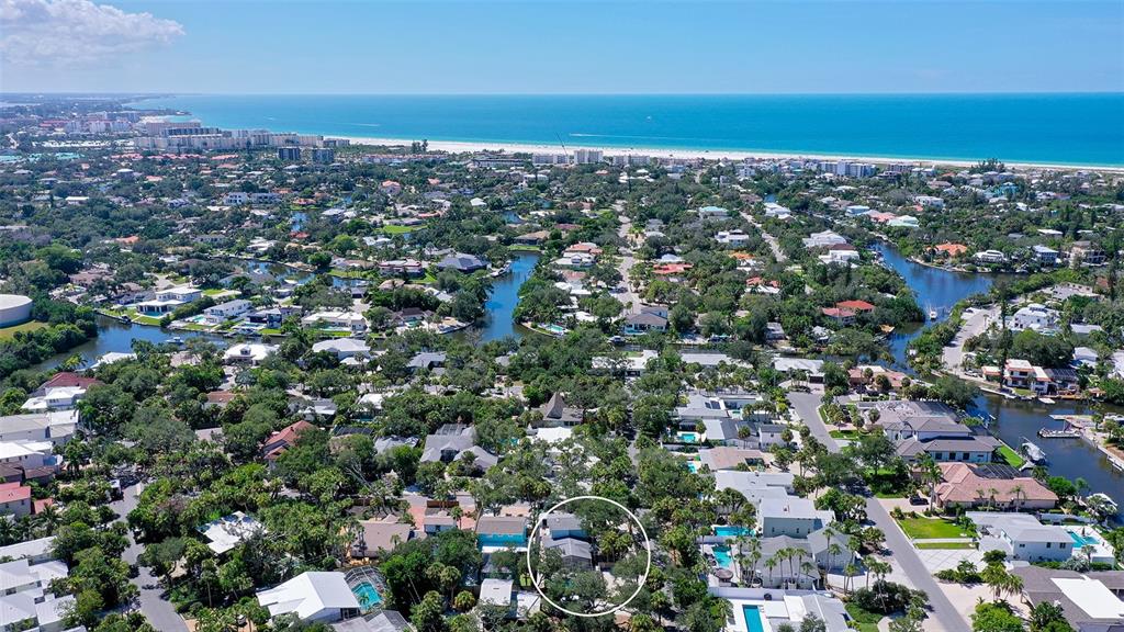 5151 SAINT ALBANS AVENUE, SARASOTA, FL — photo 4 of 30