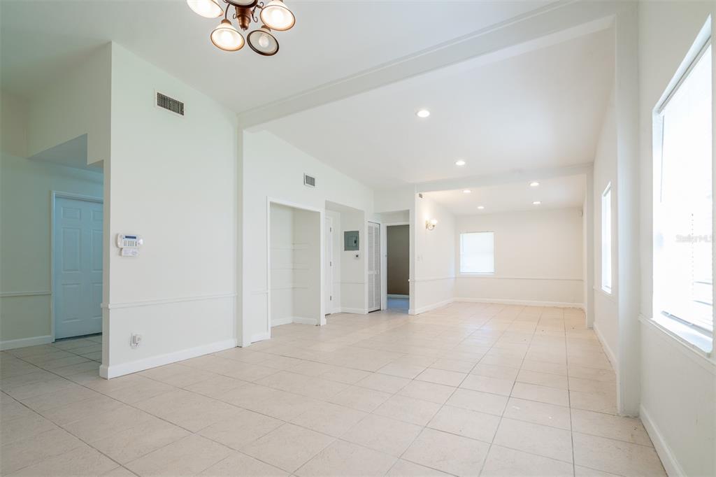 1256 N PINE HILLS ROAD, ORLANDO, FL — photo 4 of 20