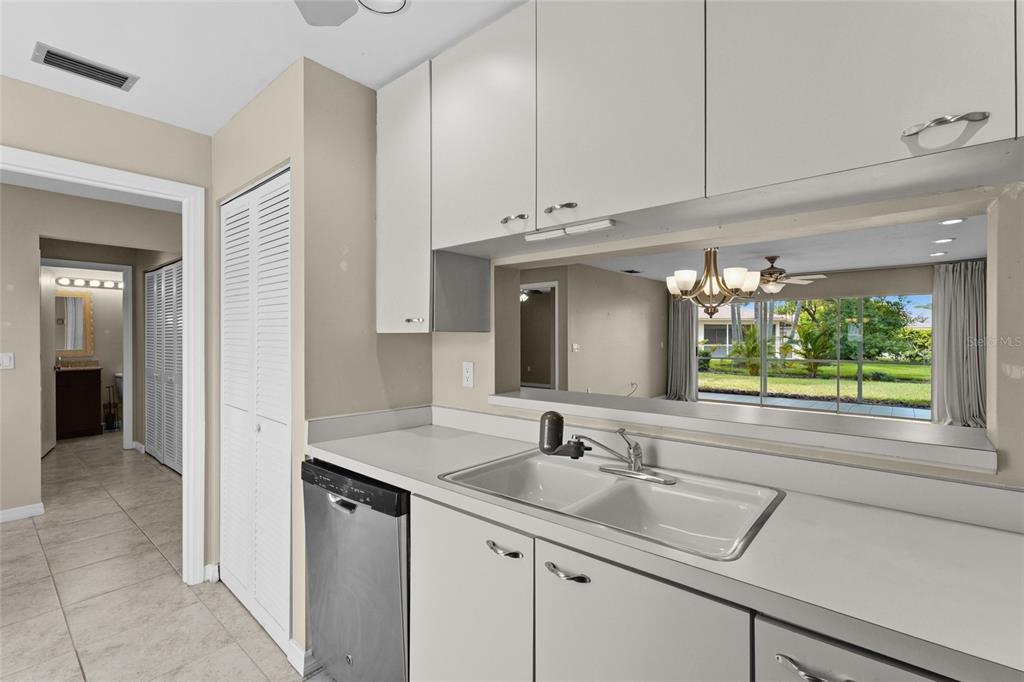3032 RINGWOOD MEADOW UNIT 17, SARASOTA, FL — photo 3 of 30