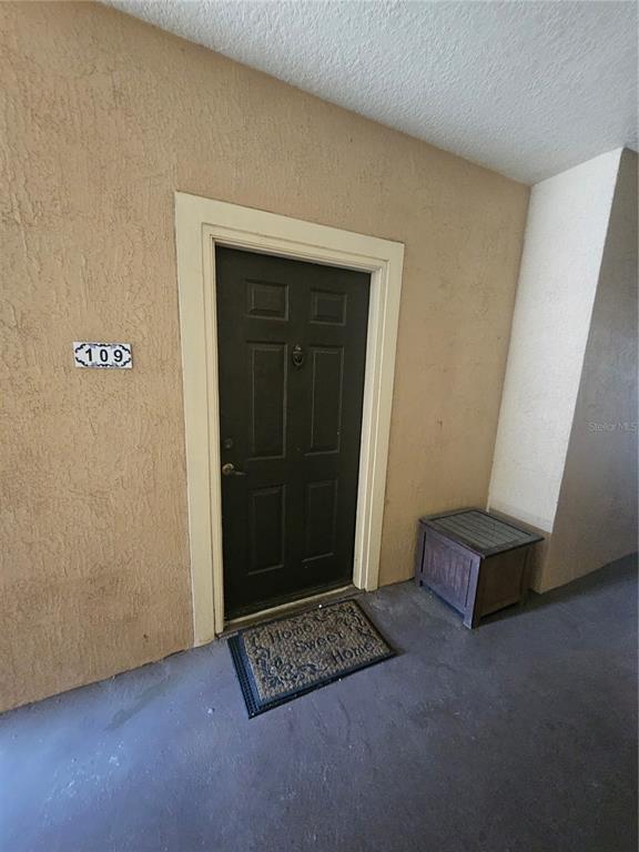 5512 METROWEST BOULEVARD UNIT 12-109, ORLANDO, FL — photo 3 of 33
