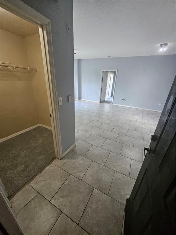 5512 METROWEST BOULEVARD UNIT 12-109, ORLANDO, FL — photo 4 of 33