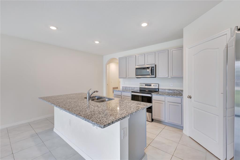 6766 GRACE HAMMOCK ROAD, ST CLOUD, FL — photo 2 of 28