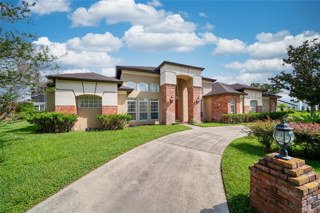 2335 FOREST CLUB DRIVE