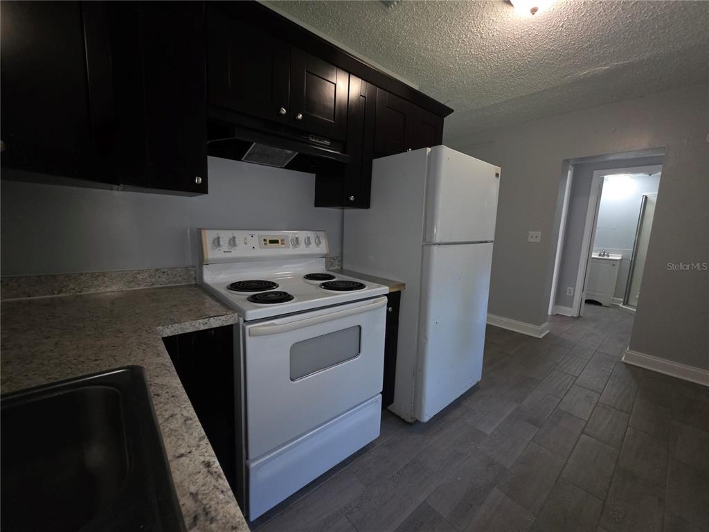 5164 ALPHA AVENUE, JACKSONVILLE, FL — photo 4 of 10