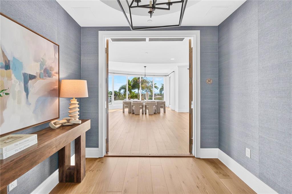 180 BEACH DRIVE NE UNIT 502, ST PETERSBURG, FL — photo 3 of 70