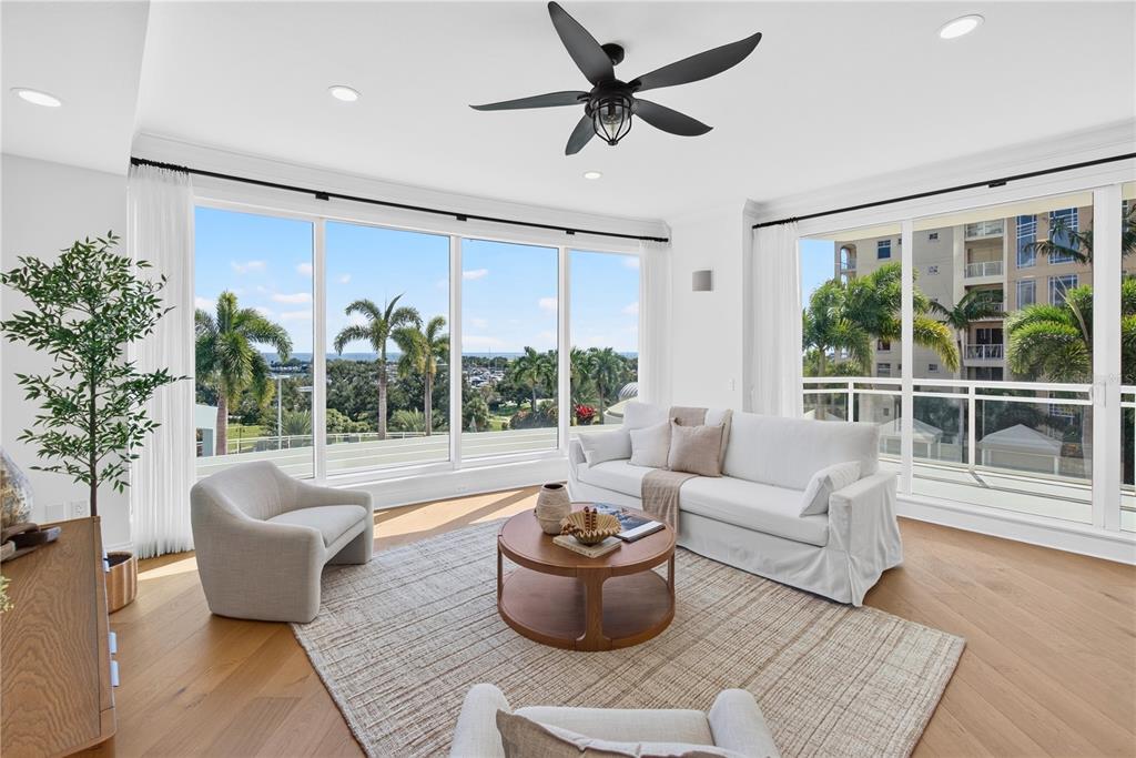 180 BEACH DRIVE NE UNIT 502, ST PETERSBURG, FL — photo 5 of 70