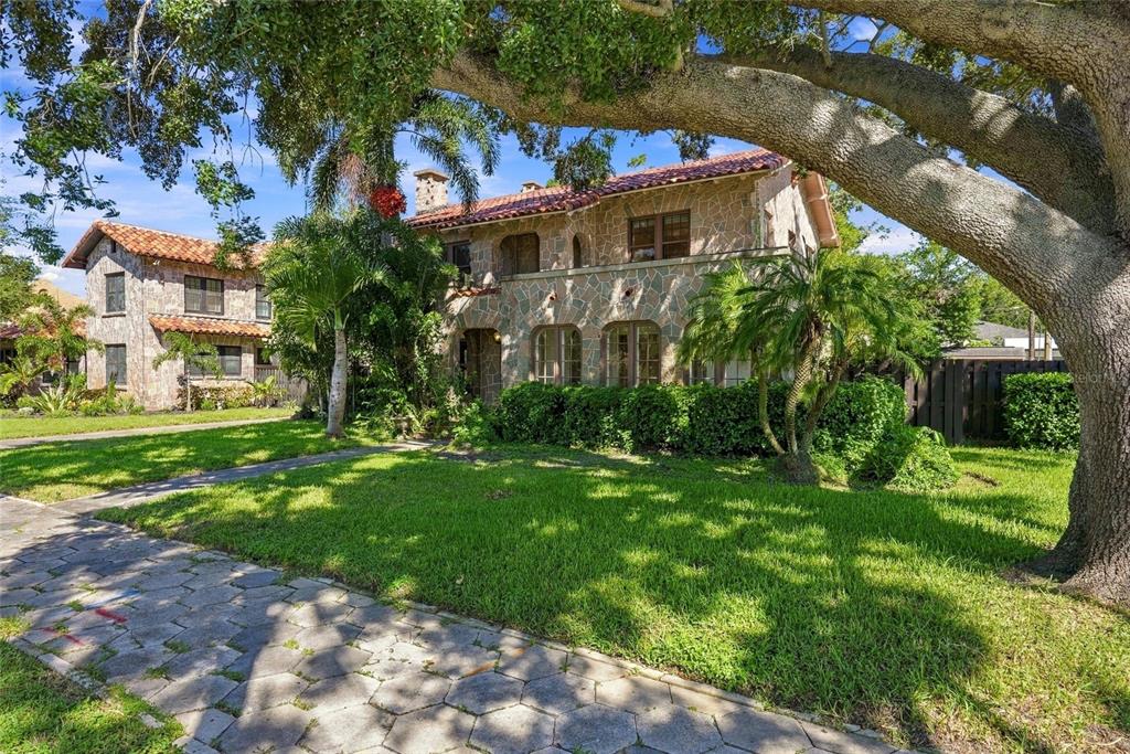 955 39TH AVENUE N, ST PETERSBURG, FL — photo 3 of 30
