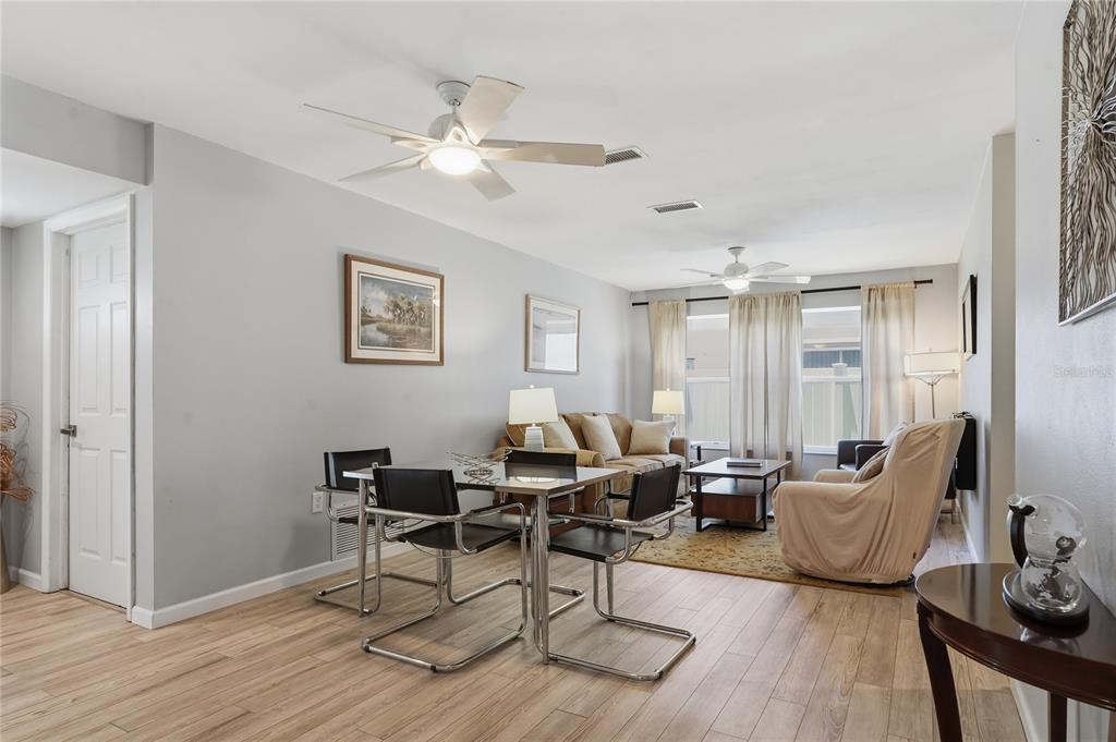 1634 DALE CIRCLE N, DUNEDIN, FL — photo 4 of 37